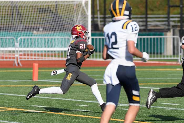 Central Catholic Oregon vs Bellevue Washington football September 2 2023 Ken Waz 89